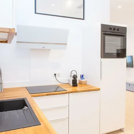 Espace Serendipity Hoche Apartment