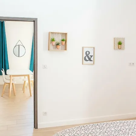 Espace Serendipity Hoche Apartment